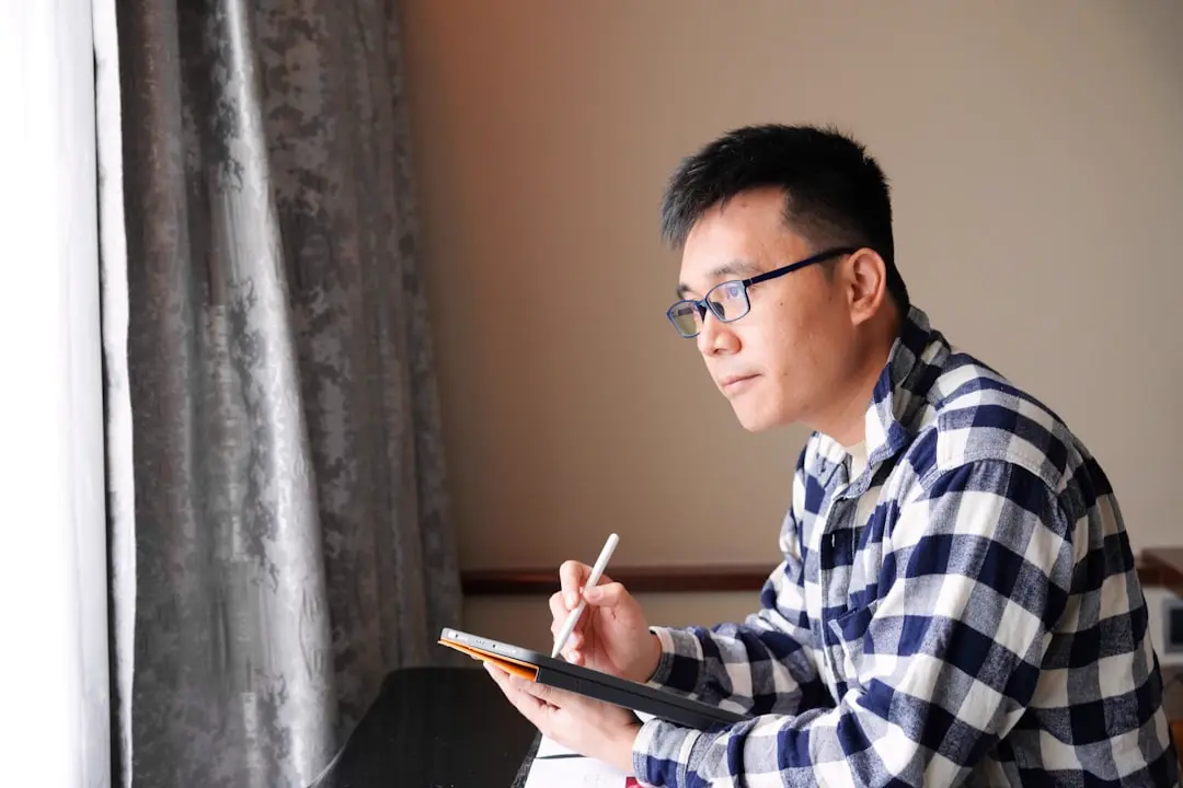 住宅購入の対策を考えるフリーランス